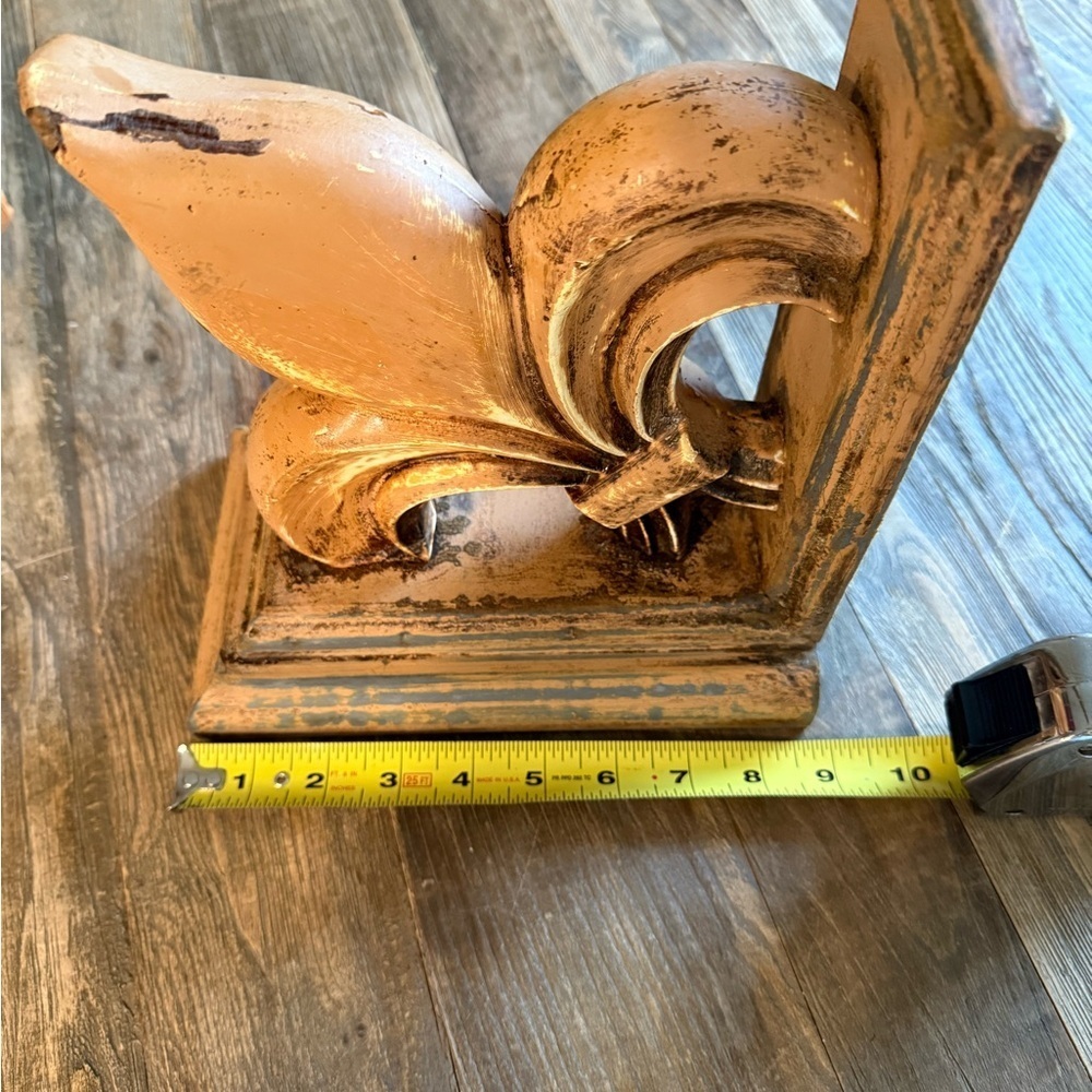 Fleur-de-lis Wood Book Stop - Picture 7 of 11